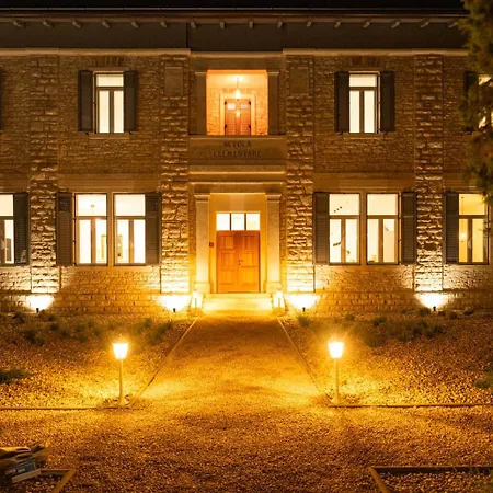Scvola Elementare Istria - Heated Pool, Private Cinema & Ev Connector Modrusani