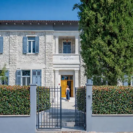 Scvola Elementare Istria - Heated Pool, Private Cinema & Ev Connector *