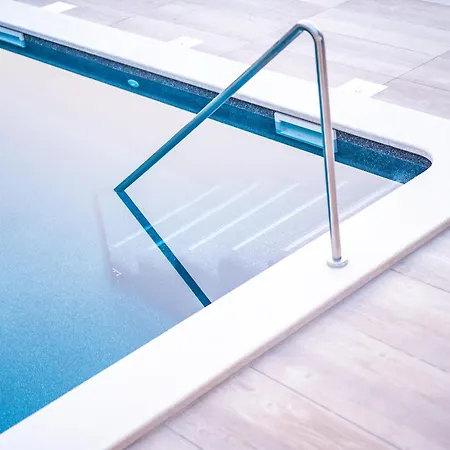 Villa Scvola Elementare Istria - Heated Pool, Private Cinema & Ev Connector Modrusani