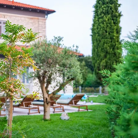 Scvola Elementare Istria - Heated Pool, Private Cinema & Ev Connector Modrusani