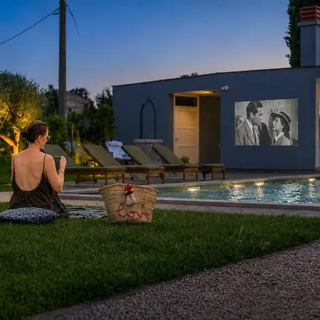 Scvola Elementare Istria - Heated Pool, Private Cinema & Ev Connector * Modrusani