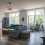 Scvola Elementare Istria - Luxury Designer With Heated Pool, Private Cinema & Ev Connector