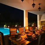 Scvola Elementare Istria - Luxury Designer With Heated Pool, Private Cinema & Ev Connector *