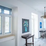 Scvola Elementare Istria - Luxury Designer With Heated Pool, Private Cinema & Ev Connector