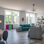 Scvola Elementare Istria - Luxury Designer With Heated Pool, Private Cinema & Ev Connector Villa