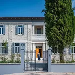 Scvola Elementare Istria - Luxury Designer With Heated Pool, Private Cinema & Ev Connector Villa Modrusani