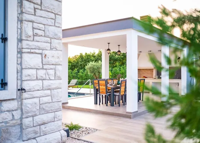 Vila Luxury & Unique Scvola Elementare